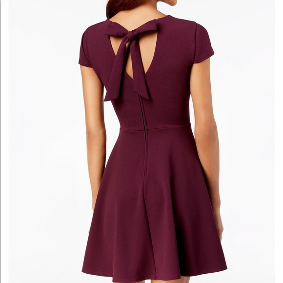 Juniors’ bow- back fit & flare dress size 3/4 - Picture 2 of 2